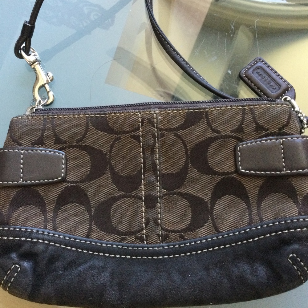 Coach wristlet Handbag Brown w hang tag - Picture 3 of 4
